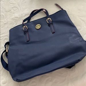Tommy hilfiger purse